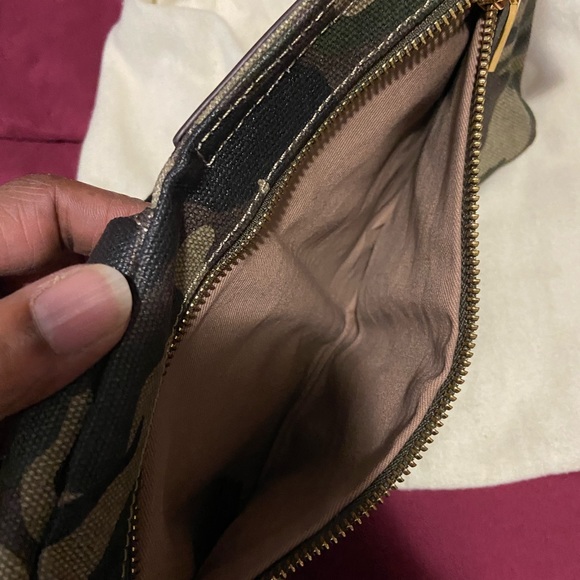 Camouflage waist bag!! - Picture 3 of 6